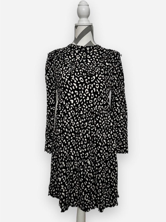 bohme Dresses & Skirts - bohme Black & White Leopard-Print Long Sleeve Tiered Dress